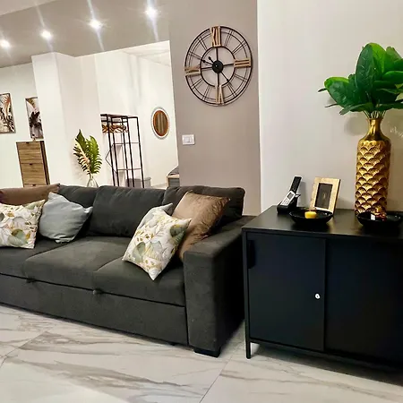 Exclusive And Reserved Suite, Secure Parking *