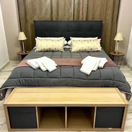 Exclusive And Reserved Suite, Secure Parking * Catania