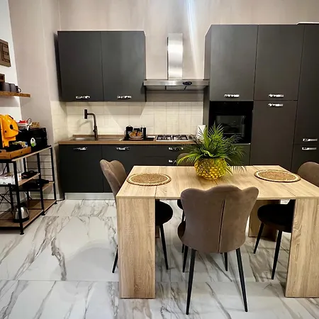 Exclusive And Reserved Suite, Secure Parking Apartamento